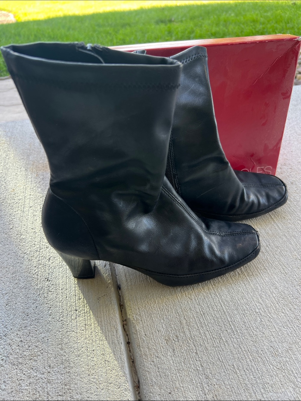 Aerosoles Black Mid-Heel Ankle Boots